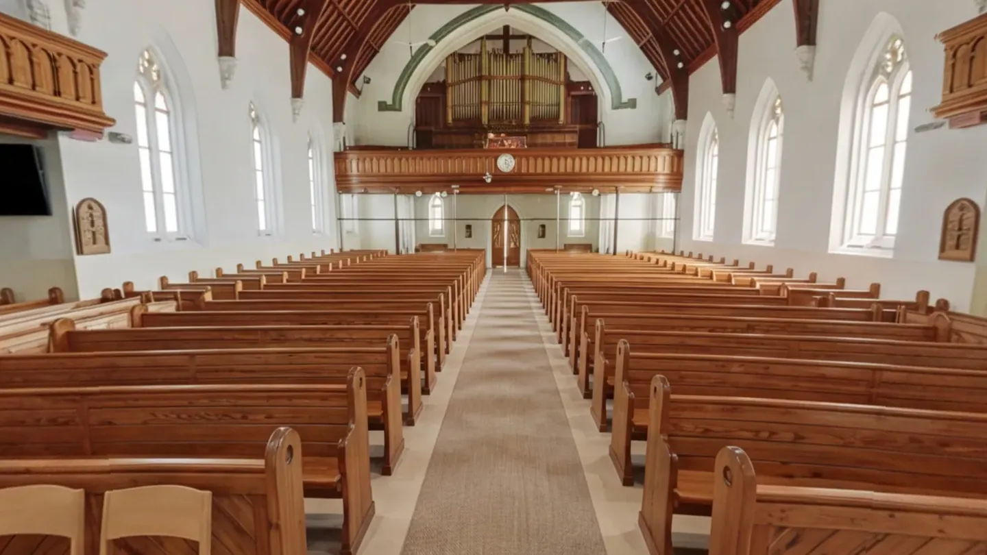 Sample Wedding Venue: Put a Saturday on hold